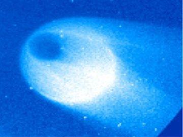 Ampiación del objeto: Una bola cometaria del tamaño de Plutón.