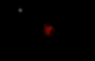 Primeras imágenes del CLUSTER desde la ISS…Definitivamente la estrella roja de los Hopi!! Nibiru-red-dot